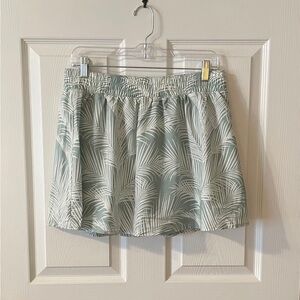 Tommy Bahama Everyday Active Green and White Patterned Skort
